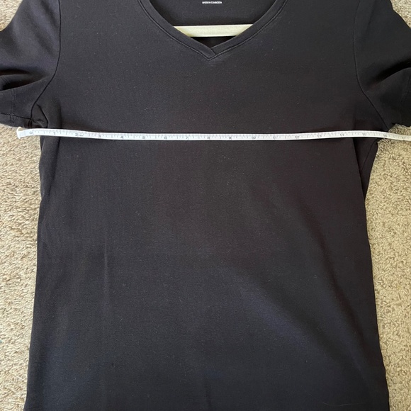 Jones New York Black V-Neck Tee - Picture 4 of 5